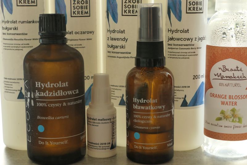 hydrolaty składniki kremów
